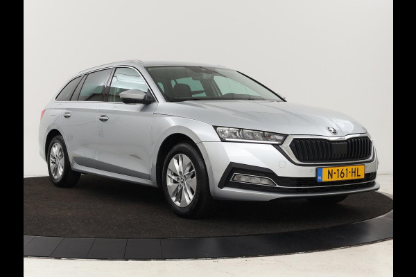 Škoda Octavia Combi 1.0 TSI Business Edition | Stoelverwarming | Trekhaak | Adaptive cruise | Elektrische achterklep | Carplay | Sfeerverlichting