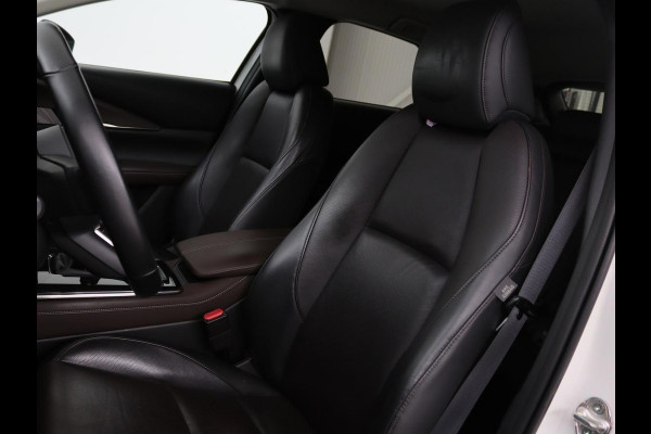 Mazda CX-30 2.0 e-SkyActiv-X M Hybrid Luxury | Leder | Camera | Stoel & Stuurverwarming | Head-up | Lane assist | Trekhaak | Bose audio