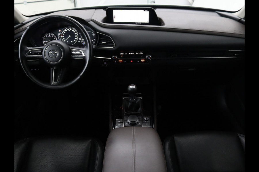 Mazda CX-30 2.0 e-SkyActiv-X M Hybrid Luxury | Leder | Camera | Stoel & Stuurverwarming | Head-up | Lane assist | Trekhaak | Bose audio