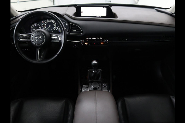 Mazda CX-30 2.0 e-SkyActiv-X M Hybrid Luxury | Leder | Camera | Stoel & Stuurverwarming | Head-up | Lane assist | Trekhaak | Bose audio