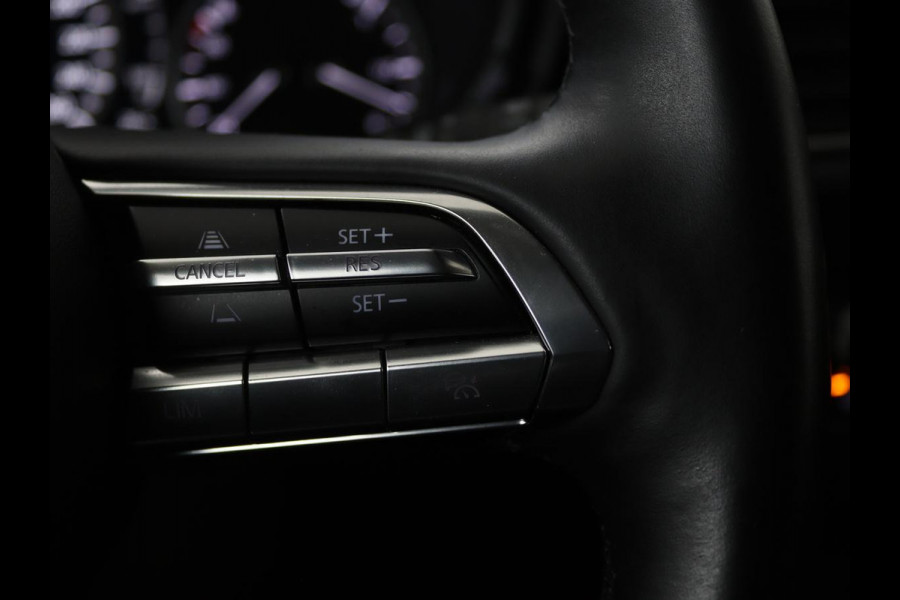 Mazda CX-30 2.0 e-SkyActiv-X M Hybrid Luxury | Leder | Camera | Stoel & Stuurverwarming | Head-up | Lane assist | Trekhaak | Bose audio