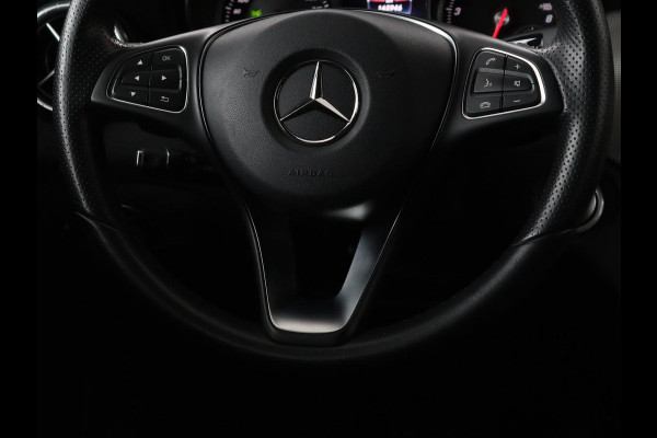 Mercedes-Benz CLA-Klasse Shooting Brake 180 Business Solution | Stoelverwarming | Camera | Bleutooth | Navigatie | LMV 18 inch | Sportstoelen | Half leder