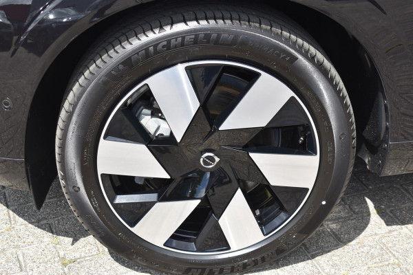 Volvo XC60 T8 Plug-in hybrid AWD Plus Bright Leer | Pano Dak | Key Less | Park Assist Camera \ Elec Stoeln