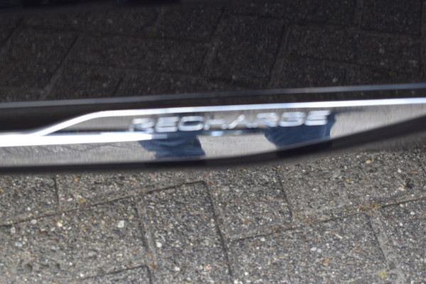 Volvo XC60 T8 Plug-in hybrid AWD Plus Bright Leer | Pano Dak | Key Less | Park Assist Camera \ Elec Stoeln