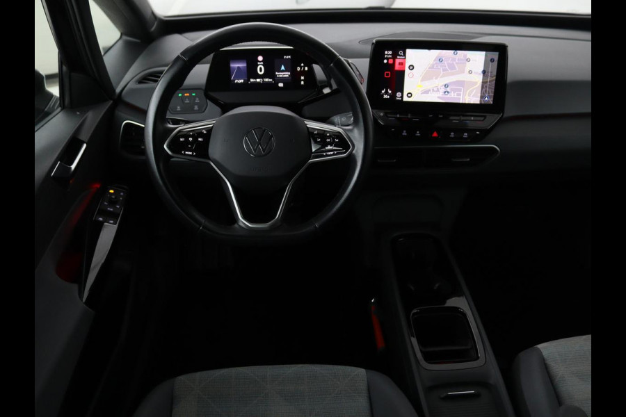 Volkswagen ID.3 Life 58 kWh | Stoel & Stuurverwarming | Adaptive cruise | Carplay | Navigatie | PDC | Climate control | Sfeerverlichting
