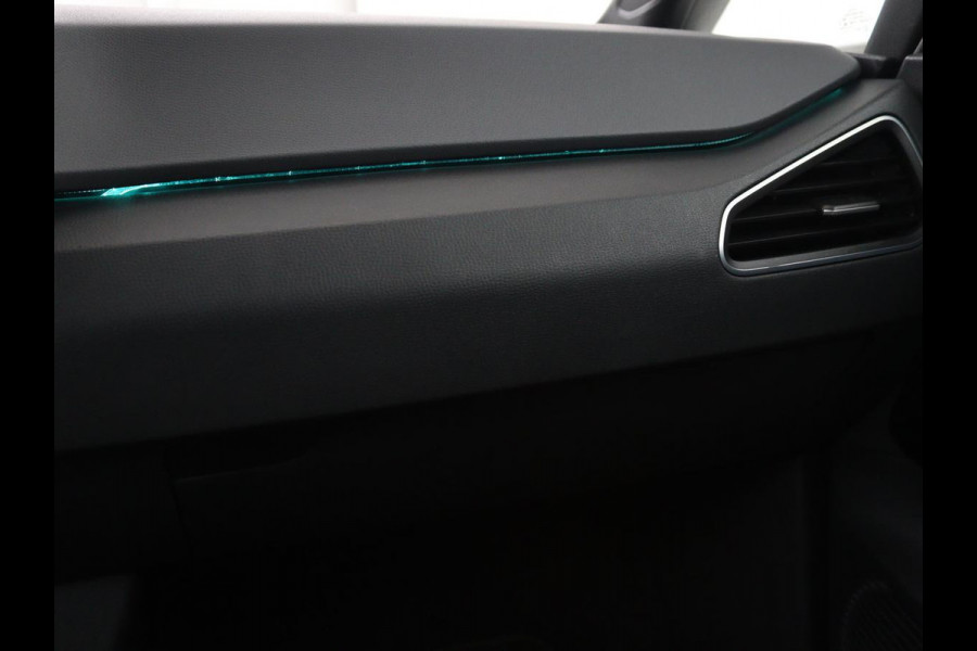Volkswagen ID.3 Life 58 kWh | Stoel & Stuurverwarming | Adaptive cruise | Carplay | Navigatie | PDC | Climate control | Sfeerverlichting