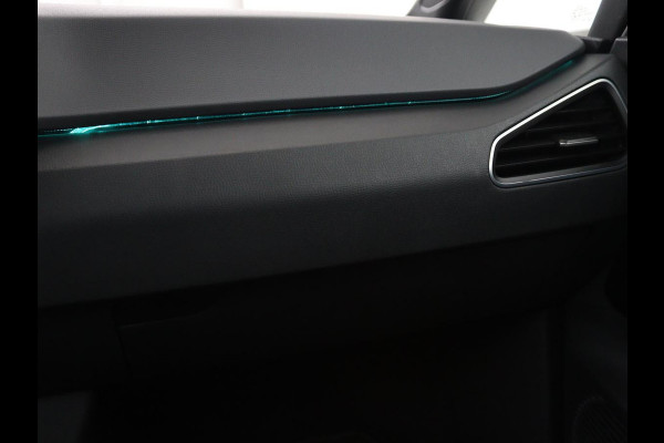 Volkswagen ID.3 Life 58 kWh | Stoel & Stuurverwarming | Adaptive cruise | Carplay | Navigatie | PDC | Climate control | Sfeerverlichting