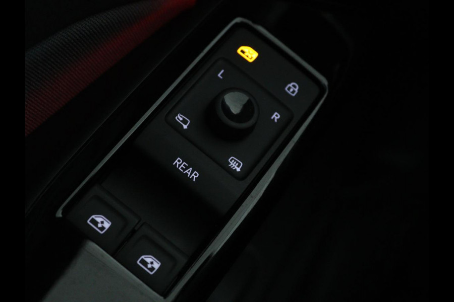 Volkswagen ID.3 Life 58 kWh | Stoel & Stuurverwarming | Adaptive cruise | Carplay | Navigatie | PDC | Climate control | Sfeerverlichting