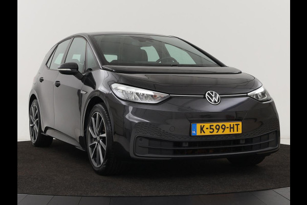Volkswagen ID.3 Life 58 kWh | Stoel & Stuurverwarming | Adaptive cruise | Carplay | Navigatie | PDC | Climate control | Sfeerverlichting