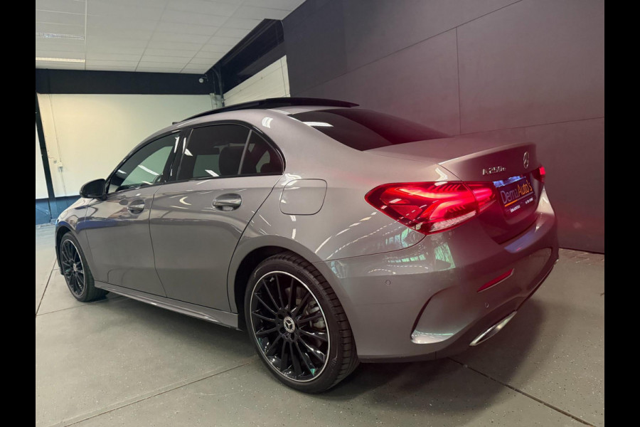 Mercedes-Benz A-Klasse 250 e AMG Line PANO/SFEERVERL/V-COCKPIT/DAB/CARPLAY/CAM///