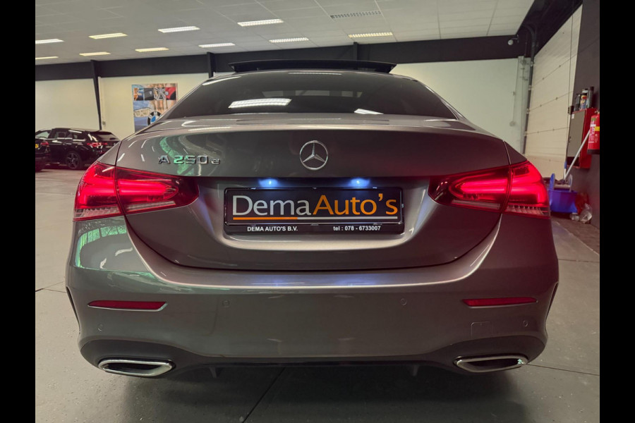 Mercedes-Benz A-Klasse 250 e AMG Line PANO/SFEERVERL/V-COCKPIT/DAB/CARPLAY/CAM///