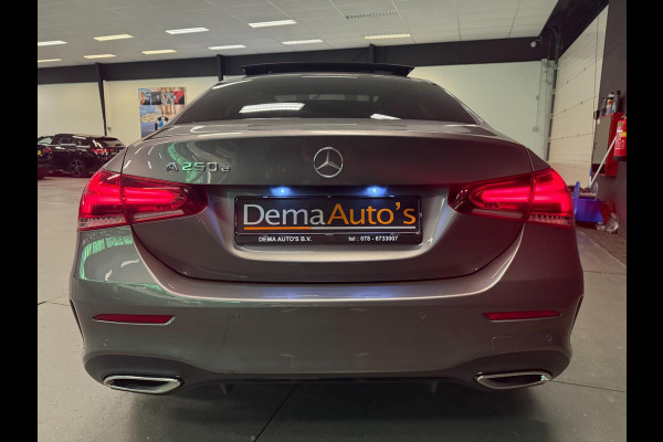 Mercedes-Benz A-Klasse 250 e AMG Line PANO/SFEERVERL/V-COCKPIT/DAB/CARPLAY/CAM///