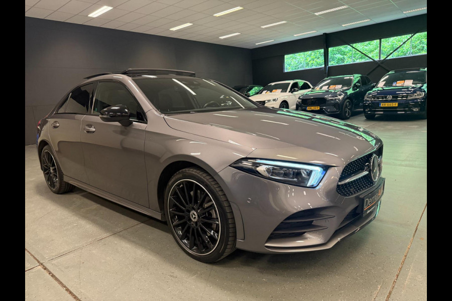 Mercedes-Benz A-Klasse 250 e AMG Line PANO/SFEERVERL/V-COCKPIT/DAB/CARPLAY/CAM///