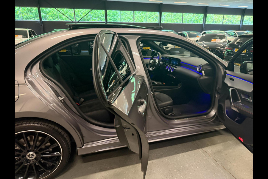 Mercedes-Benz A-Klasse 250 e AMG Line PANO/SFEERVERL/V-COCKPIT/DAB/CARPLAY/CAM///