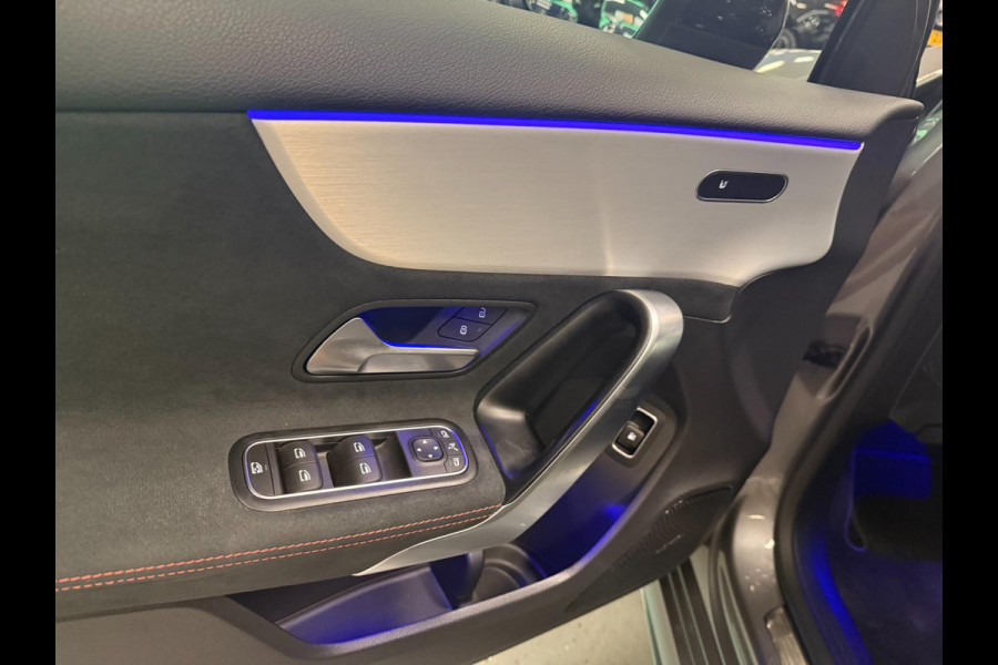 Mercedes-Benz A-Klasse 250 e AMG Line PANO/SFEERVERL/V-COCKPIT/DAB/CARPLAY/CAM///