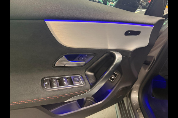 Mercedes-Benz A-Klasse 250 e AMG Line PANO/SFEERVERL/V-COCKPIT/DAB/CARPLAY/CAM///