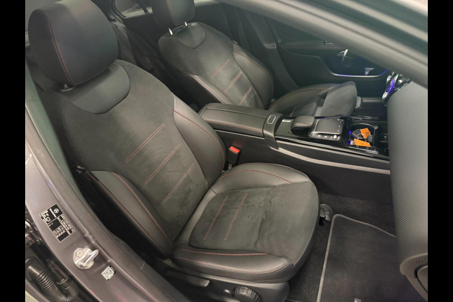 Mercedes-Benz A-Klasse 250 e AMG Line PANO/SFEERVERL/V-COCKPIT/DAB/CARPLAY/CAM///
