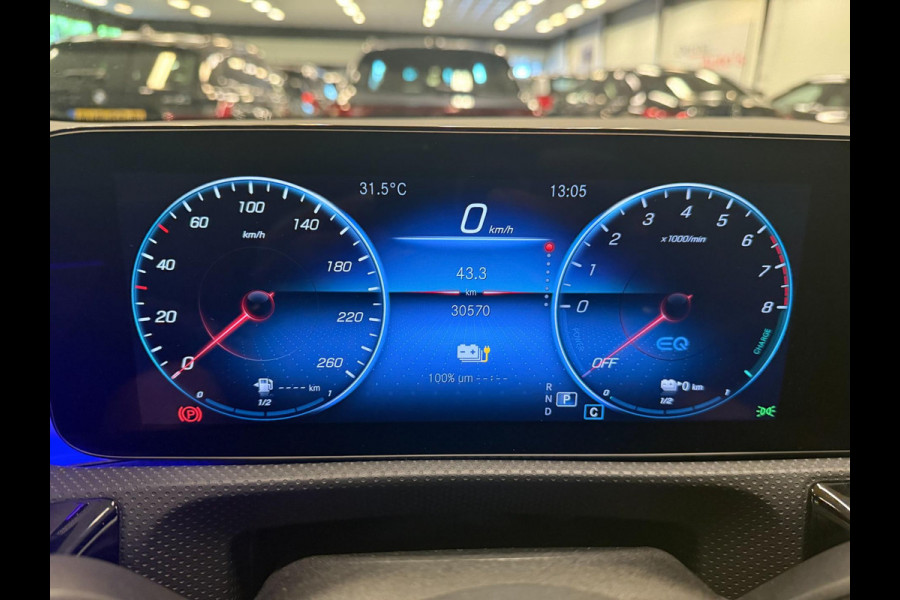 Mercedes-Benz A-Klasse 250 e AMG Line PANO/SFEERVERL/V-COCKPIT/DAB/CARPLAY/CAM///