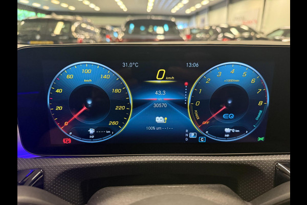 Mercedes-Benz A-Klasse 250 e AMG Line PANO/SFEERVERL/V-COCKPIT/DAB/CARPLAY/CAM///