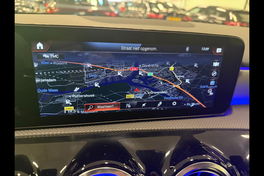 Mercedes-Benz A-Klasse 250 e AMG Line PANO/SFEERVERL/V-COCKPIT/DAB/CARPLAY/CAM///