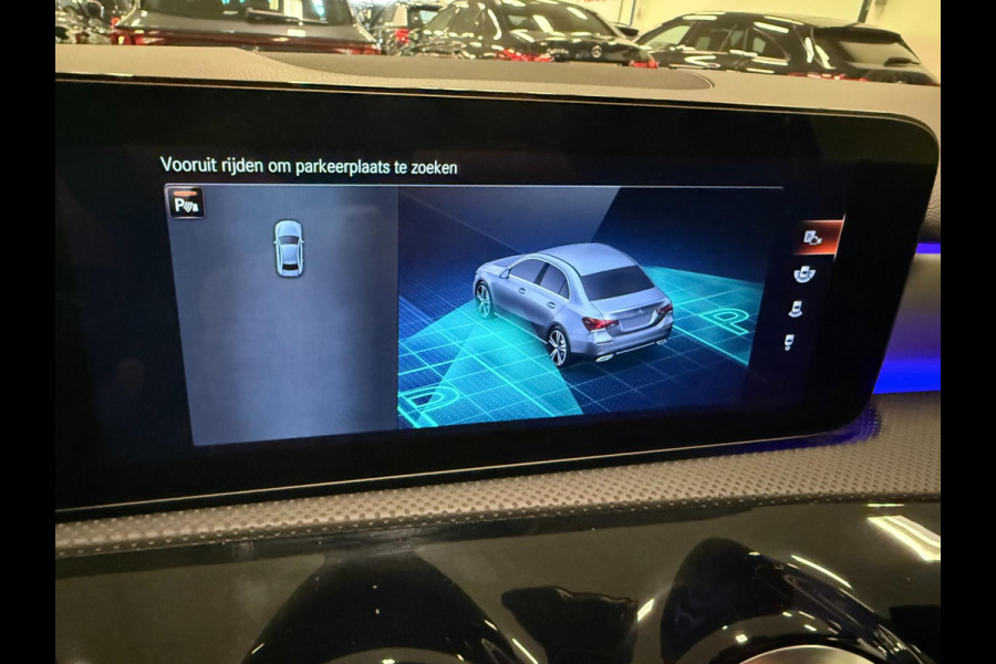 Mercedes-Benz A-Klasse 250 e AMG Line PANO/SFEERVERL/V-COCKPIT/DAB/CARPLAY/CAM///