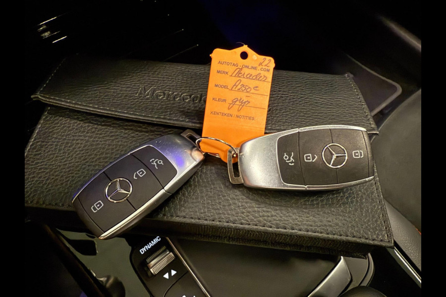 Mercedes-Benz A-Klasse 250 e AMG Line PANO/SFEERVERL/V-COCKPIT/DAB/CARPLAY/CAM///