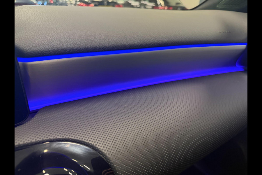 Mercedes-Benz A-Klasse 250 e AMG Line PANO/SFEERVERL/V-COCKPIT/DAB/CARPLAY/CAM///