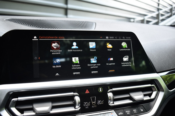 BMW 2 Serie Coupe 220i High Executive M Sport | Schuif-/Kanteldak | 19'' Velgen | Elektrisch vers. Stoelen + Memory | Camera | CarPlay |