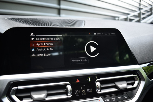 BMW 2 Serie Coupe 220i High Executive M Sport | Schuif-/Kanteldak | 19'' Velgen | Elektrisch vers. Stoelen + Memory | Camera | CarPlay |