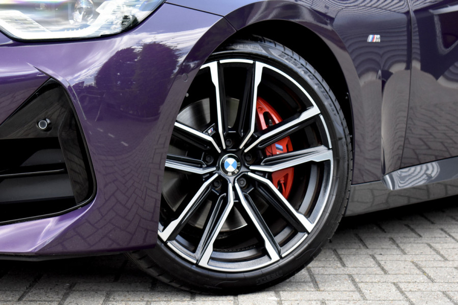 BMW 2 Serie Coupe 220i High Executive M Sport | Schuif-/Kanteldak | 19'' Velgen | Elektrisch vers. Stoelen + Memory | Camera | CarPlay |