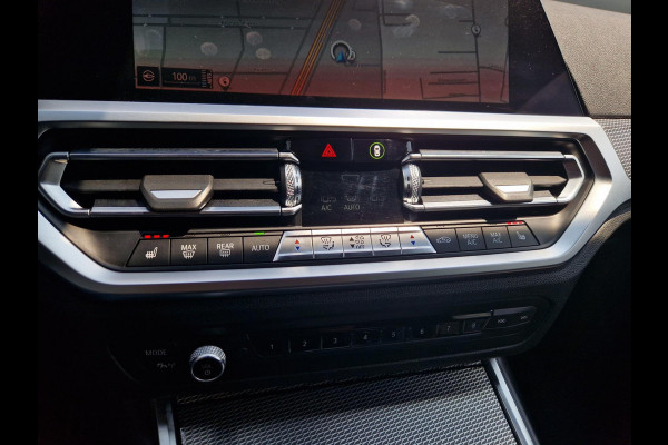BMW 3-serie 330e M Sport /Laser /Schuifdak /Deal ond /Nap /Garantie