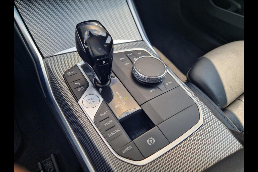 BMW 3-serie 330e M Sport /Laser /Schuifdak /Deal ond /Nap /Garantie