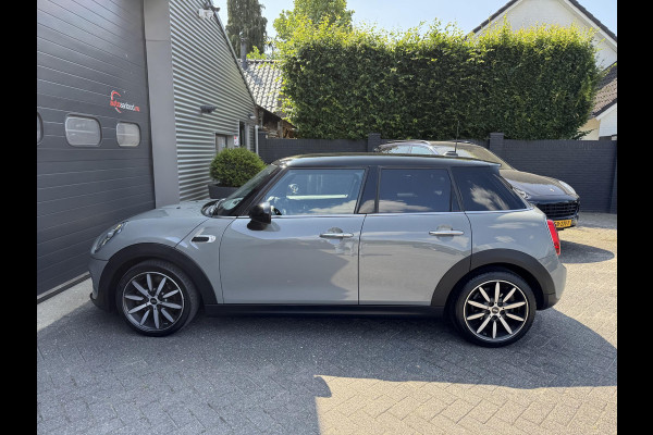 MINI Mini 1.5 Cooper Chili | Navigatie | Parkeersensoren | Cruise Control | Climate Control | Privacy Glass |