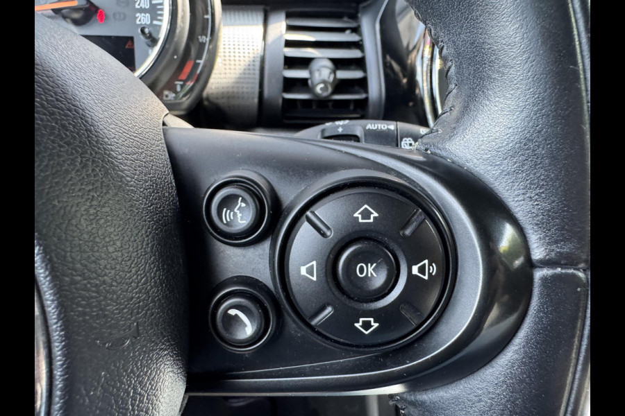 MINI Mini 1.5 Cooper Chili | Navigatie | Parkeersensoren | Cruise Control | Climate Control | Privacy Glass |