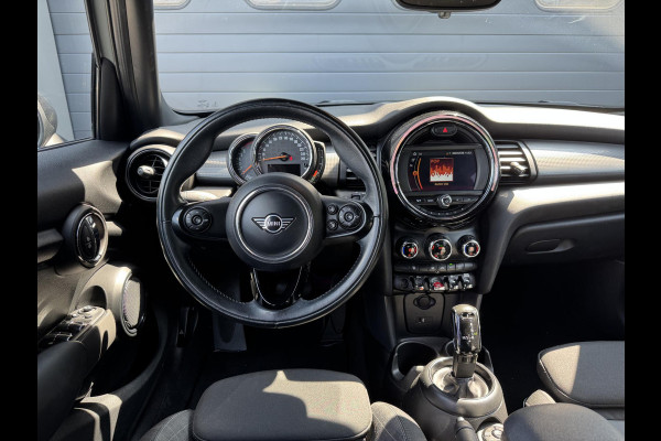 MINI Mini 1.5 Cooper Chili | Navigatie | Parkeersensoren | Cruise Control | Climate Control | Privacy Glass |