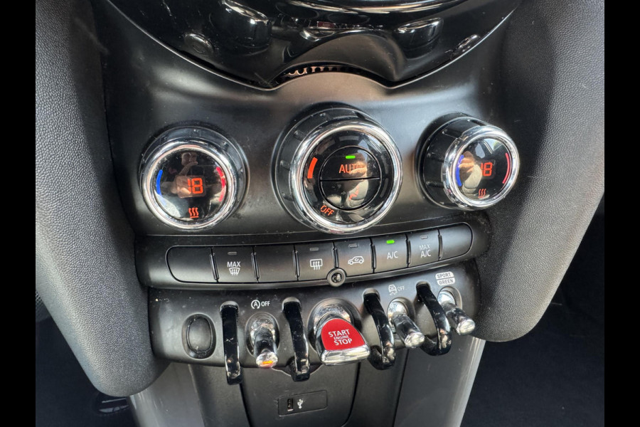 MINI Mini 1.5 Cooper Chili | Navigatie | Parkeersensoren | Cruise Control | Climate Control | Privacy Glass |