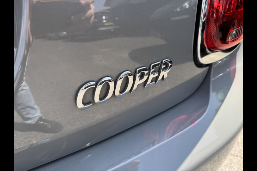 MINI Mini 1.5 Cooper Chili | Navigatie | Parkeersensoren | Cruise Control | Climate Control | Privacy Glass |