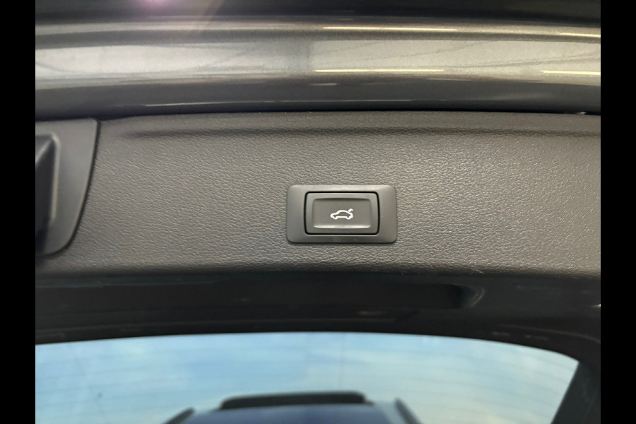 Audi A4 Avant 40 TFSI Sport S line edition |Pano Dak| Virtual| LED| Camera | Stoelverwarming
