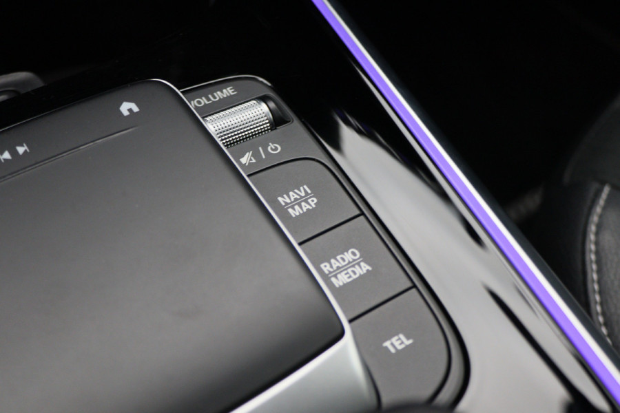 Mercedes-Benz B-Klasse 250 e AMG Line Virtual Cockpit, Sfeerverlichting, Apple Carplay, Standkachel, Cruise, 18''