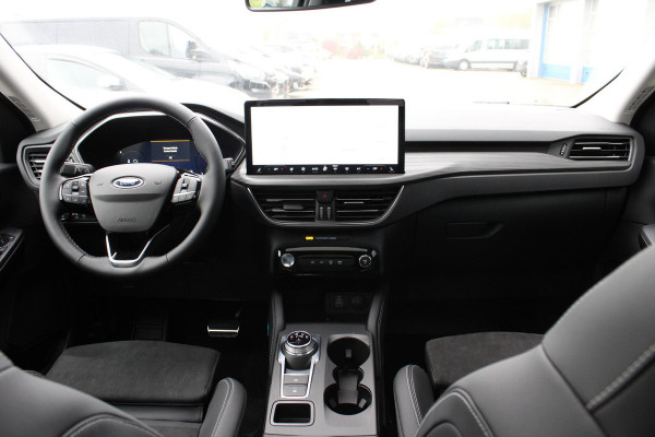 Ford Kuga 2.5 PHEV Active X Driver Assistance Pack | Panoramadak | Winter Pack | Wegklapbare trekhaak | 19 inch lichtmetalen velgen | Adaptieve Matrix LED koplampen met Coast to Coast |  Reservewiel |