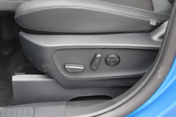Ford Kuga 2.5 PHEV Active X Driver Assistance Pack | Panoramadak | Winter Pack | Wegklapbare trekhaak | 19 inch lichtmetalen velgen | Adaptieve Matrix LED koplampen met Coast to Coast |  Reservewiel |