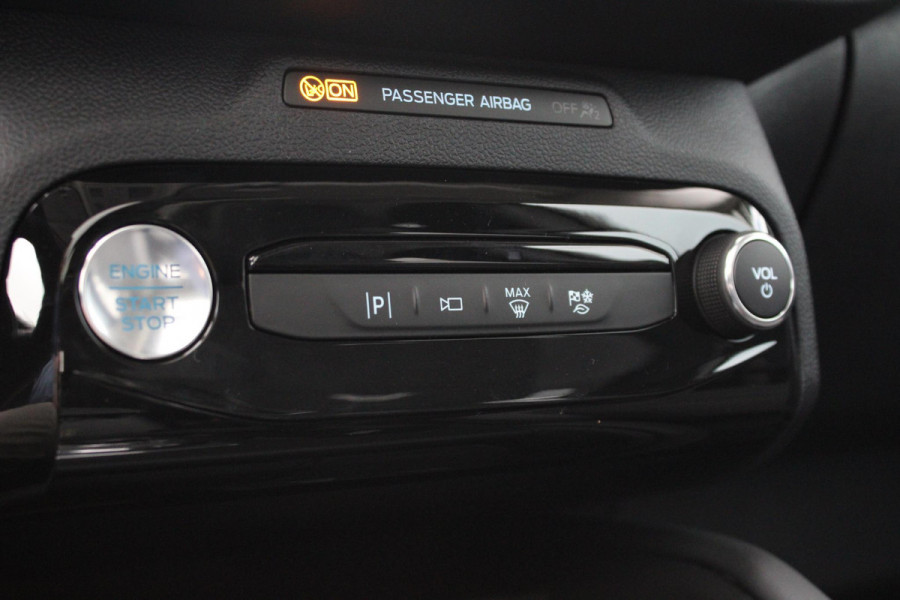 Ford Kuga 2.5 PHEV Active X Driver Assistance Pack | Panoramadak | Winter Pack | Wegklapbare trekhaak | 19 inch lichtmetalen velgen | Adaptieve Matrix LED koplampen met Coast to Coast |  Reservewiel |