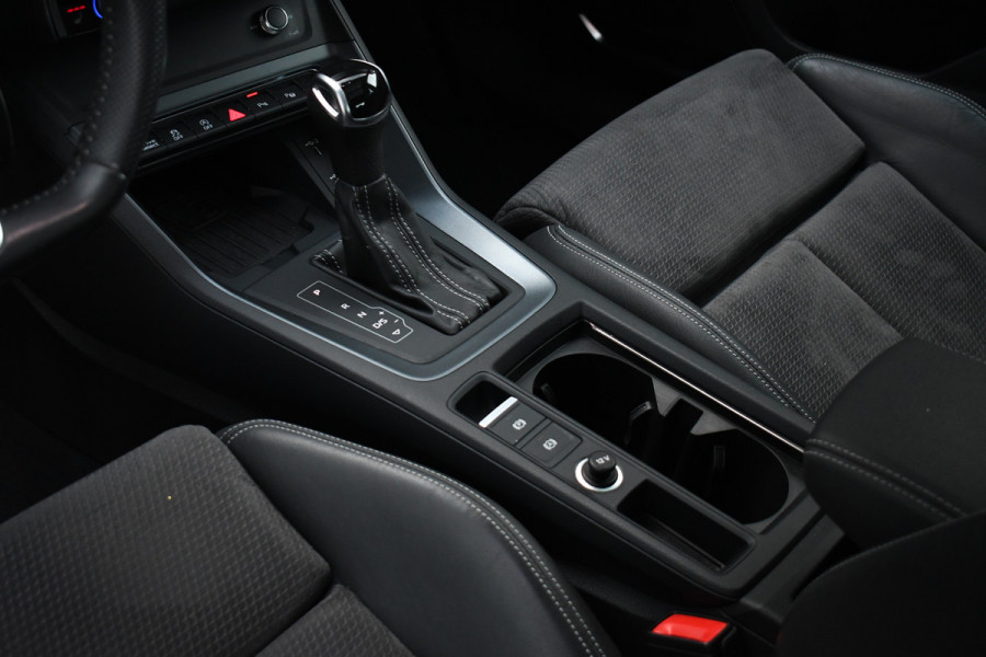 Audi Q3 45 TFSI quattro S-Line Pano Trekh ACC B&O 21inch m-LED Camera