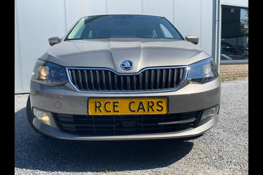 Škoda Fabia Combi 1.2 TSI Comfort | Parkpilot|Frontassist|Cruise|Clima|Stoelverw|Xenon|Navigatie|Keyless go|Dealer Onderhouden