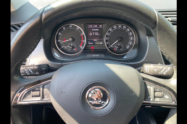 Škoda Fabia Combi 1.2 TSI Comfort | Parkpilot|Frontassist|Cruise|Clima|Stoelverw|Xenon|Navigatie|Keyless go|Dealer Onderhouden