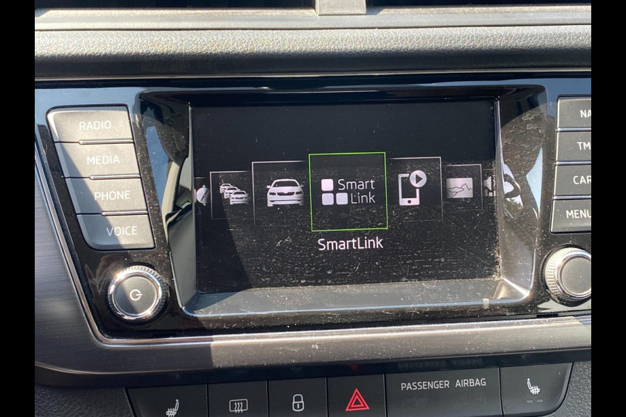 Škoda Fabia Combi 1.2 TSI Comfort | Parkpilot|Frontassist|Cruise|Clima|Stoelverw|Xenon|Navigatie|Keyless go|Dealer Onderhouden