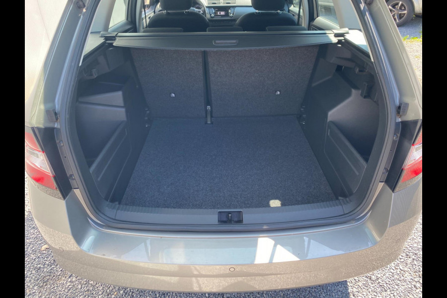 Škoda Fabia Combi 1.2 TSI Comfort | Parkpilot|Frontassist|Cruise|Clima|Stoelverw|Xenon|Navigatie|Keyless go|Dealer Onderhouden