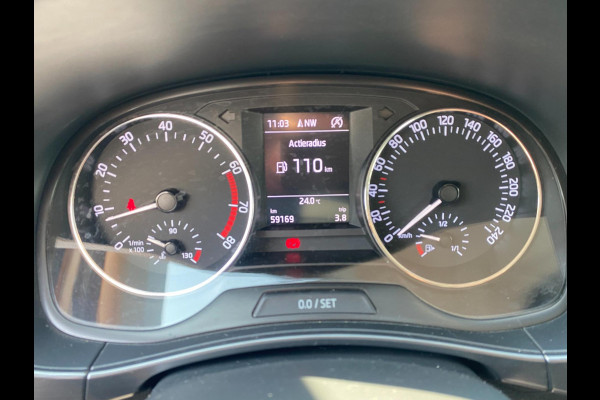 Škoda Fabia Combi 1.2 TSI Comfort | Parkpilot|Frontassist|Cruise|Clima|Stoelverw|Xenon|Navigatie|Keyless go|Dealer Onderhouden