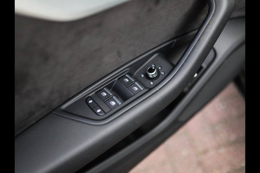 Audi A4 Avant 1.4 TFSI Sport S line black edition | Keyless | Pano | Camera | Stoelverw.