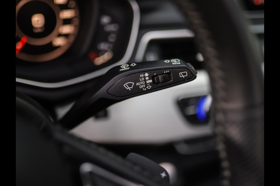 Audi A4 Avant 1.4 TFSI Sport S line black edition | Keyless | Pano | Camera | Stoelverw.